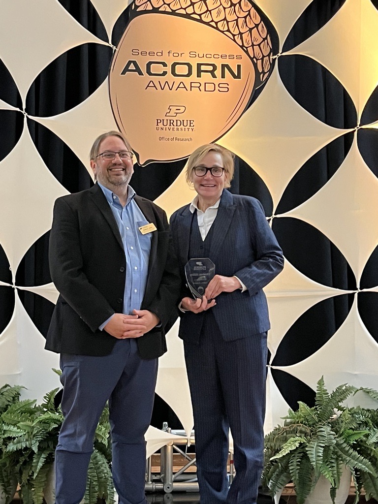 Congratulations to #rche Dir of Health Data Initiatives, Betsy Hillery for a 2024 #AcornAward.  The NSF award of $3.7M is for Collaborative Research: SCIPE: Cyberinfrastructure Professionals Innovating and Broadening the Adoption of Advanced Technologies (CI PIVOT). #purdue
