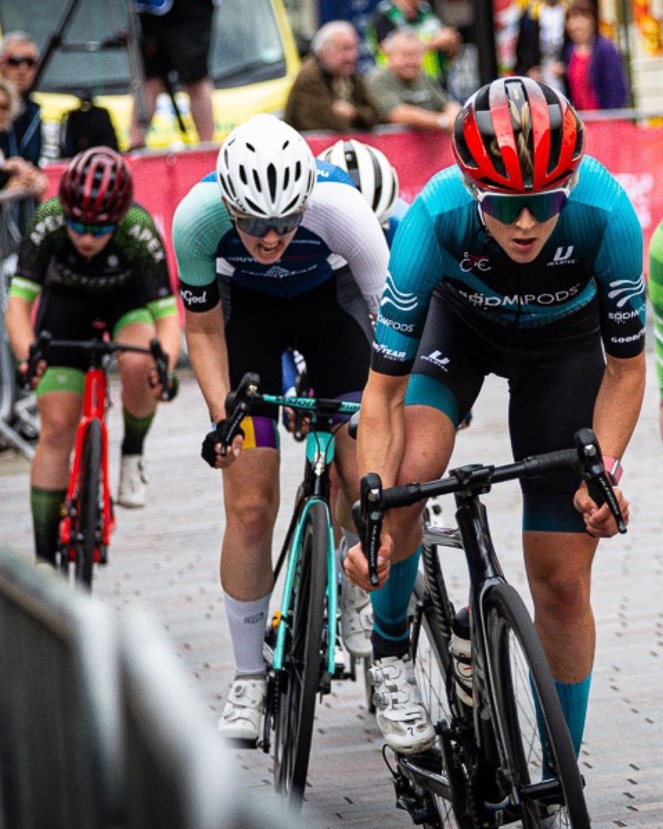 ParalloyRT's tweet photo. Our retaining riders for 2025 are:
π΄ββοΈ Megan Anderson
π΄ββοΈ Beth Bennett
π΄ββοΈ Amy Drysdale
π΄ββοΈ Sian Marsh
πΈ Phil Metcalfe Photography
#teamboompods #boompods #paralloy #velo29 #velotec #goodyear #taylorsmot #philmetcalfephotography #onyoucycle #fitforadventure #racing #cycling https://t.co/pDTZxO0fP1