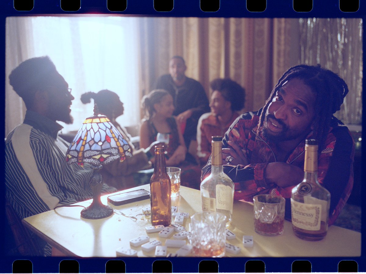 FAMILY ME SEH 🇬🇩 🇬🇧 🇯🇲 

Thank you for capturing this time capsule me old friend Simon Wheatley. 

SATURDAY ITV WATCHING FREE WILLY 📺