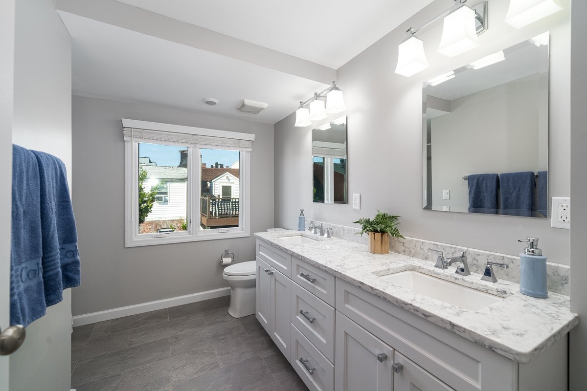 AgentMikeCheck's tweet image. 💥Another Luxury Listing SOLD By MC Luxury Living/Michael Check💥 
📍20 Willow Terrace Hoboken, NJ📍
3BR | 2Bth | Single Family 

✨I couldn’t be happier for all three buyers and sellers involved.✨