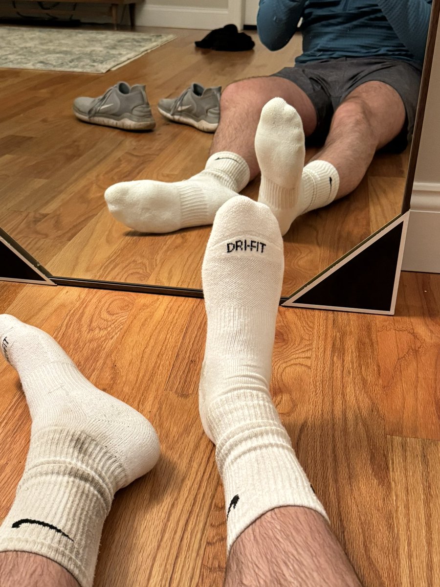 sub4now1's tweet photo. After a hike in dusty drought ridden NY state.

#crewsocks #nikesocks #dirtysocks #sockfetish https://t.co/AsxVGAWDc0