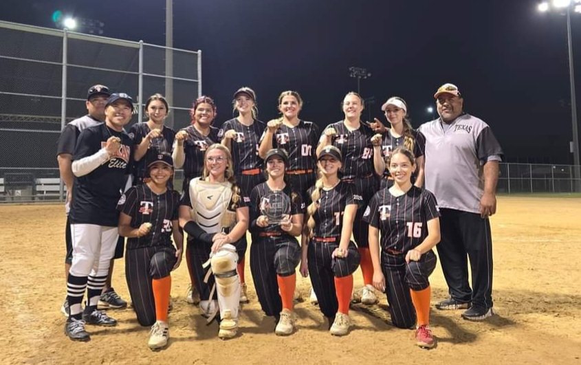 🥎NTFCA Fall Championship🥎
These girls came out to play!
Going 3-0 in bracket play,  scoring 33 runs and only allowed one!!
Ended our fall season as champs!
Way to go, Elite!!