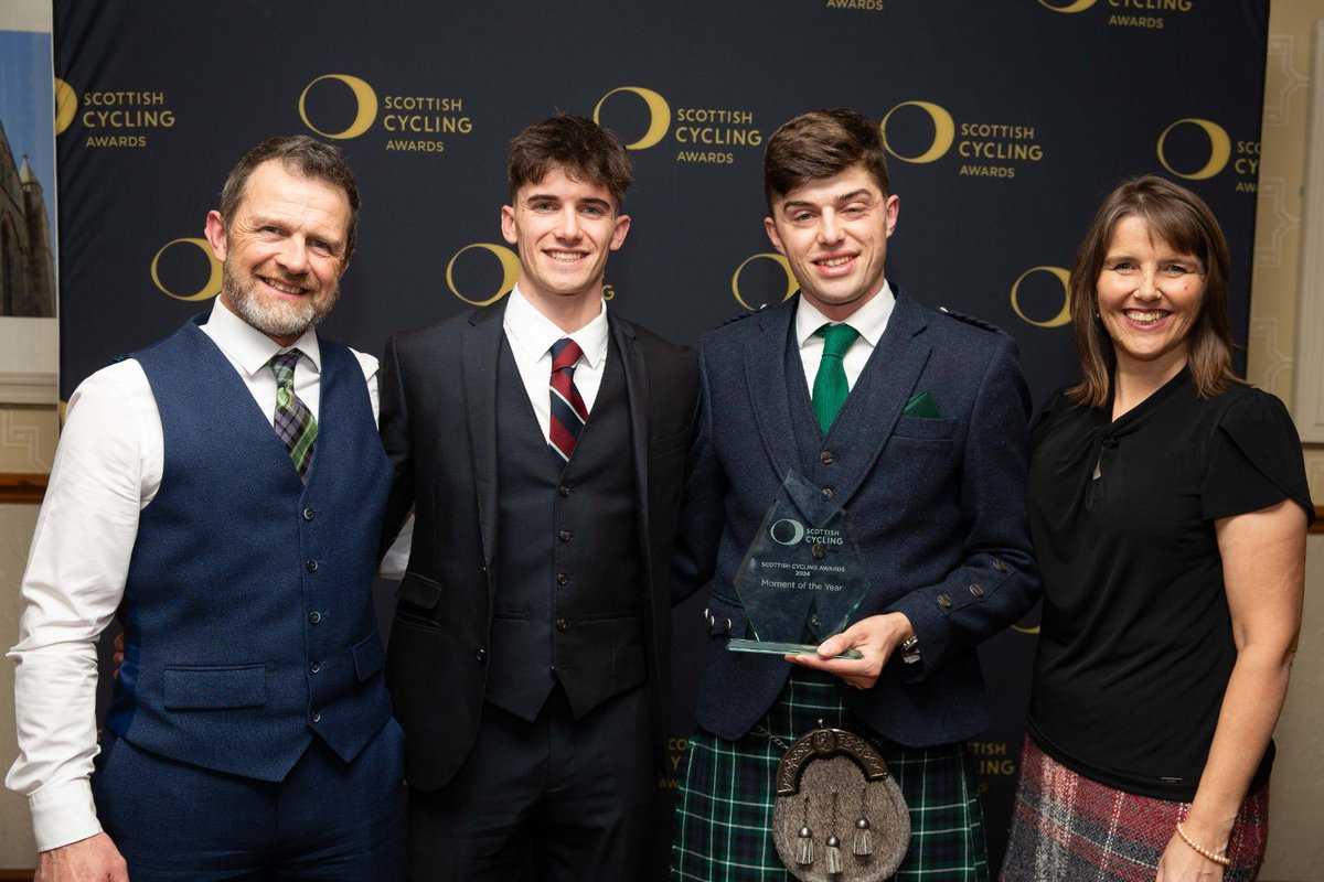 Amazing night at the <a href="/ScottishCycling/">Scottish Cycling</a> awards! Honoured to have won moment of the year! Huge thanks to everyone for voting for me ❤️
.
Congratioulations to all the other nominees and award winners throughout the evening! So good to see so much cycling talent coming out of 🏴󠁧󠁢󠁳󠁣󠁴󠁿