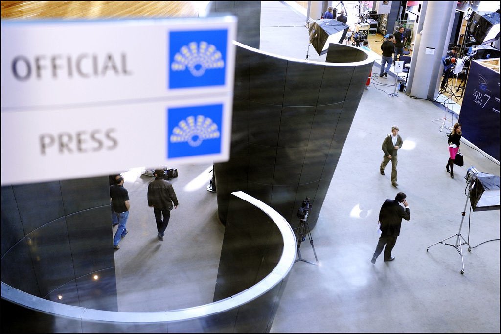 Europarl_IT's tweet image. 🇪🇺La DG COMM del Parlamento Europeo apre un bando nel settore dei media.

📌Per cofinanziare attività da parte di agenzie stampa, canali TV, radio, media digitali e carta stampata.

🗓️ Scade 15 gennaio 2025. 

Bando: ec.europa.eu/info/funding-t…