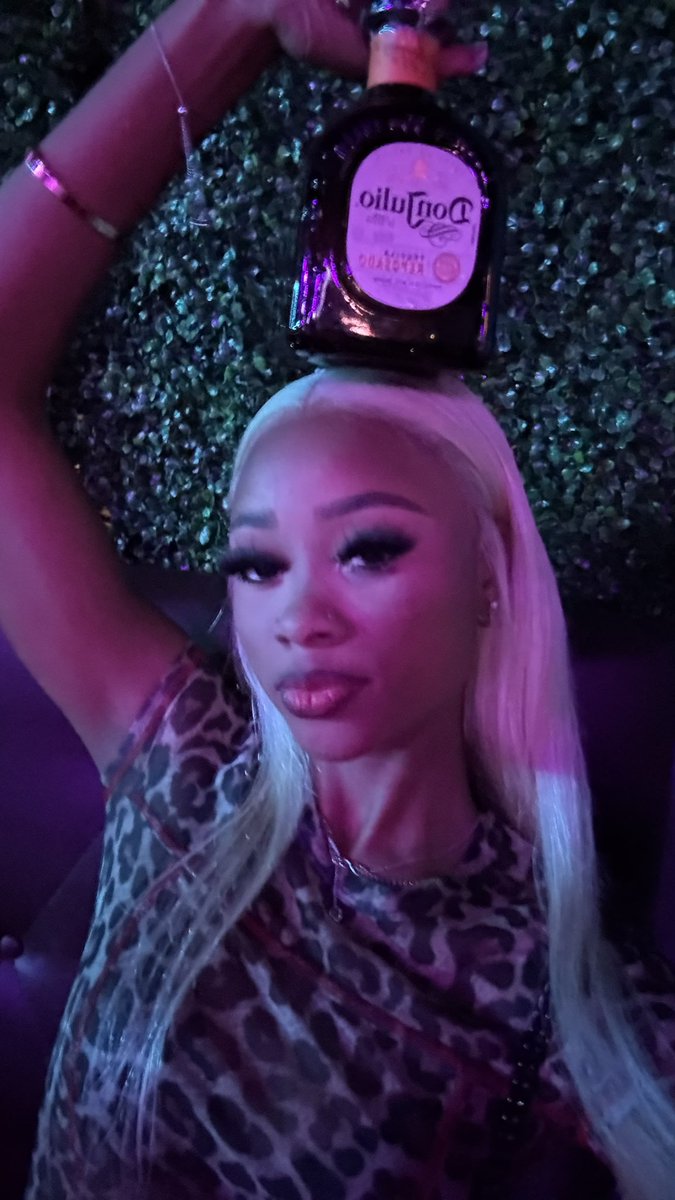 princessonplut0's tweet image. #scorpioseason 👱🏽‍♀️🦂