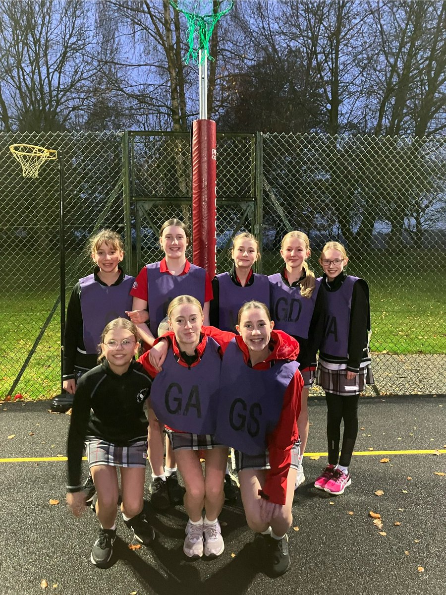 PipersSport's tweet image. The U13AB Netball teams had a great friendly game vs @GMS_PE being resilient in the cold and wet conditions. A’s won 15-4 and the B’s won 14-4. POMs: Nellie, Olivia and Sadie. #PipersSenior #PipersNetball
