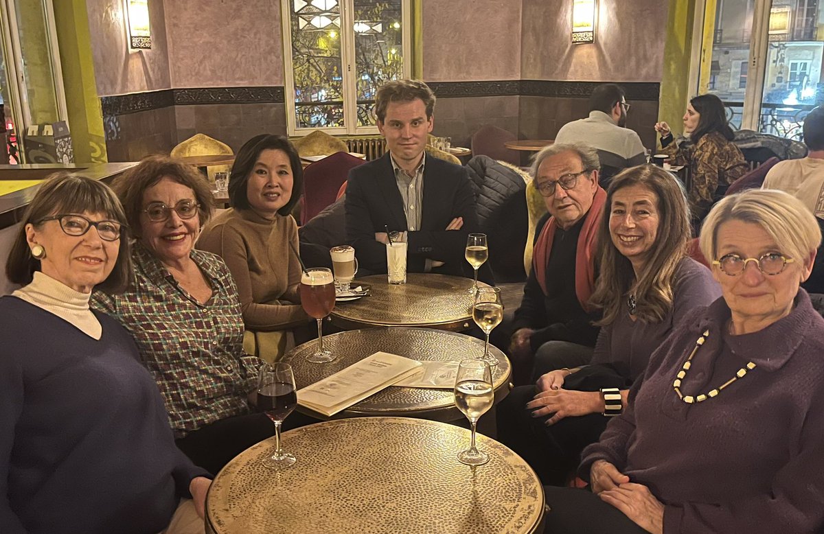 Avec <a href="/JeanLaussucq/">Jean Laussucq</a> dans le 6e arrondissement pour échanger avec habitants de la #Circo7502 pour notre deuxième conseil de circonscription 🔴🔵