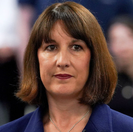 addicted2newz's tweet image. No. 10 refuses to confirm whether Rachel Reeves has broken the ministerial code by lying on her CV.

It wasn&apos;t that long ago she broke the ministerial code by briefing the media before the budget. She is clearly unfit to serve as Chancellor.

She is a liar and should resign!