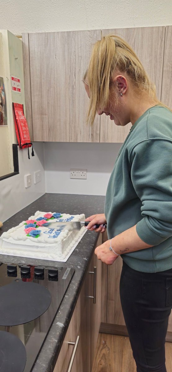 And it's goodbye to Isla from The M Factor. We hope you enjoy your adventures in the sun. We'll miss you, but please visit us any time you are back in the UK. 😍