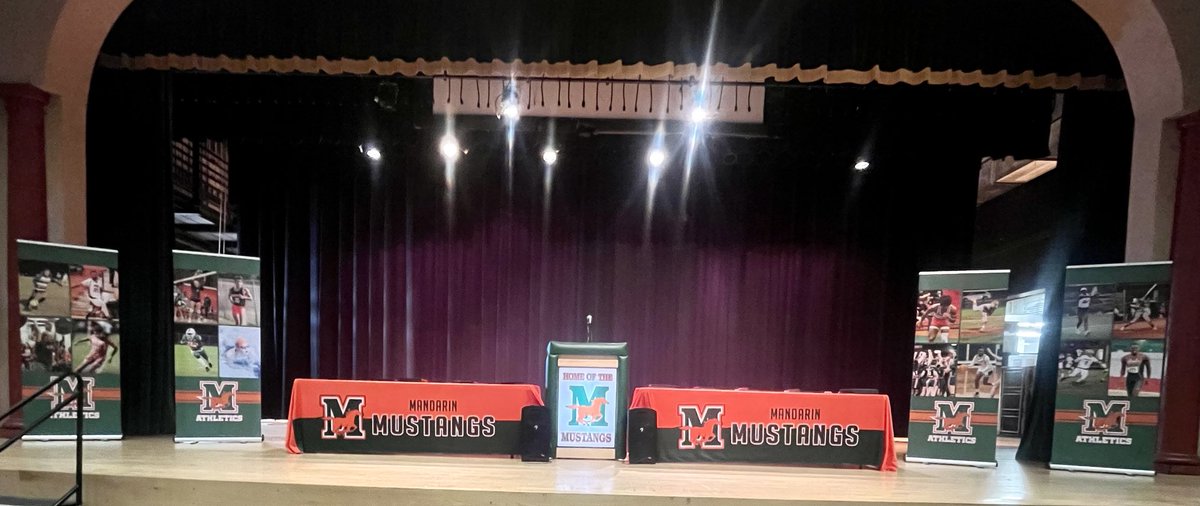 The stage is set for the 2024 Fall Varsity Lettering Ceremony. Congratulations to all our Fall Athletes. Go Mustangs!