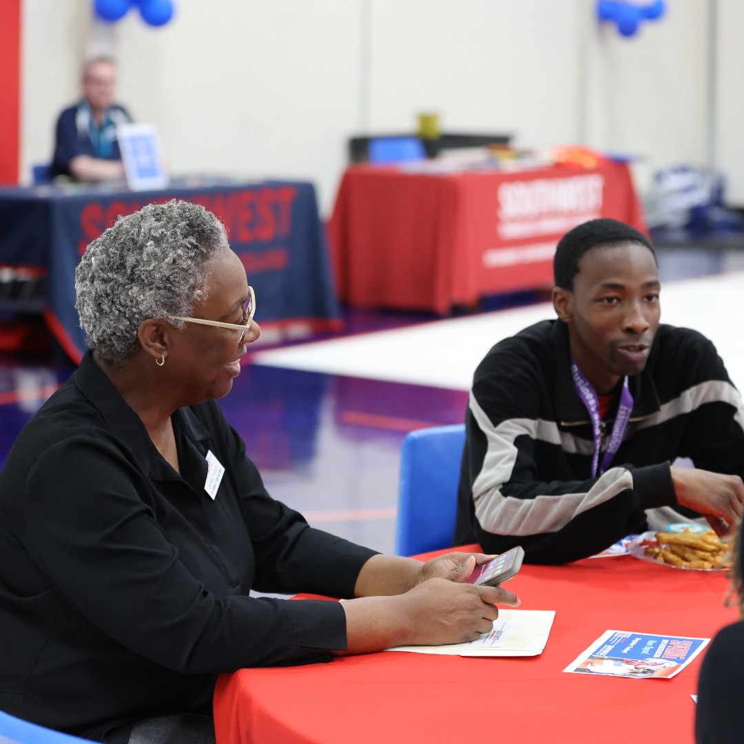 SouthwestTN's tweet image. Just wrapped up our Second Annual First-Time Freshman Convocation on the Macon Cove Campus! Students shared their first semester experiences with senior leadership and faculty and engaged with diverse clubs and organizations at Southwest.  #SouthwestPride #CampusLife