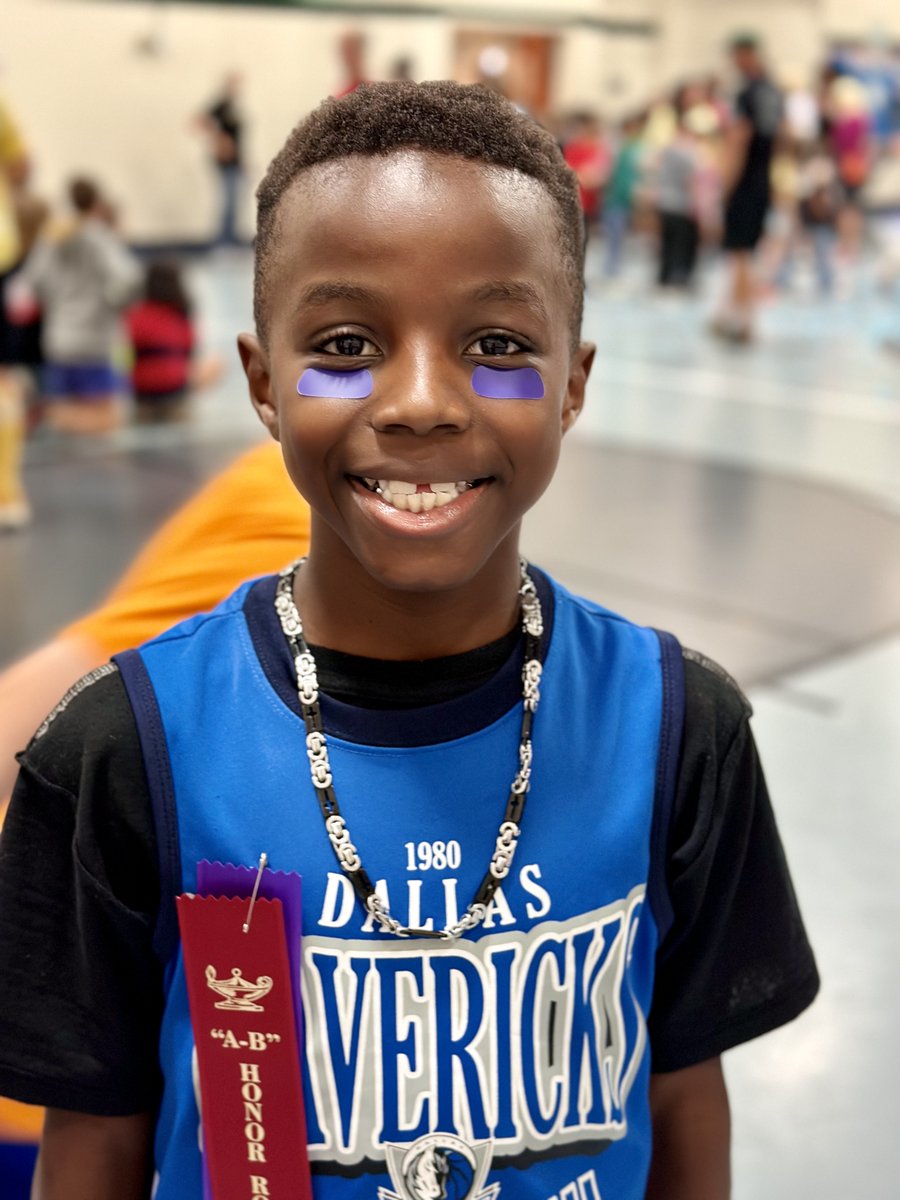 "B-L-U-E we are full of Unity"!  Blue Team, House of Unity, hosted a great Stallion Stampede.  Guest speaker Tim Scoggins, former NWA World Heavyweight Champion, encouraged our students and school community to unite, and we can conquer anything.  #TheStonegateWay