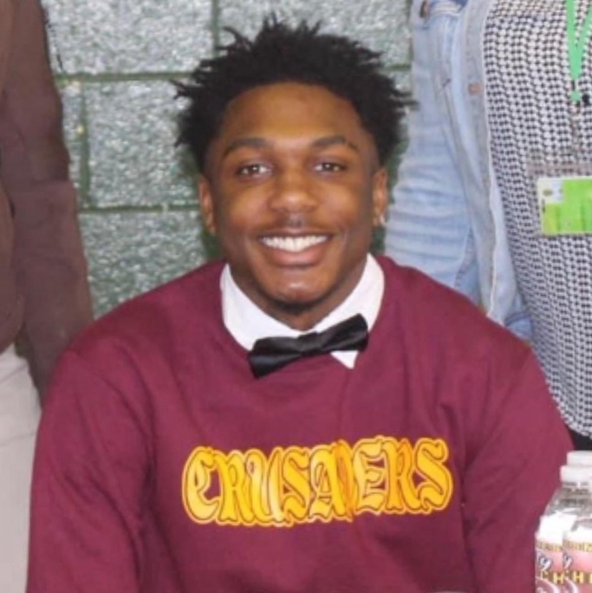 We are deeply saddened to announce the passing of Damorn James , a incredible human being , student athlete.  
Damorn joined us this season and was a delight to be around recruit and made a instant impact on and off the field with us . Please keep his family in prayer during this