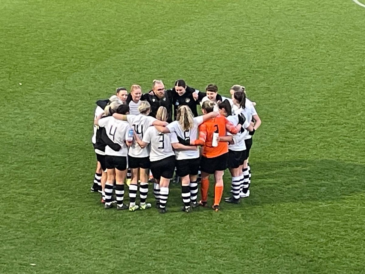ericajholford's tweet photo. New location, new team. 🖤🤍 https://t.co/PWJdlyVvi9