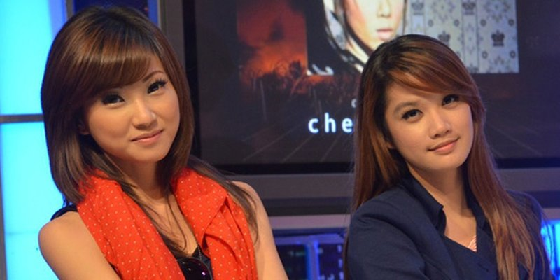 indonesiantakes's tweet photo. 13 years ago today, Devi and Sarwendah left Cherrybelle. https://t.co/VSpjw1THt8