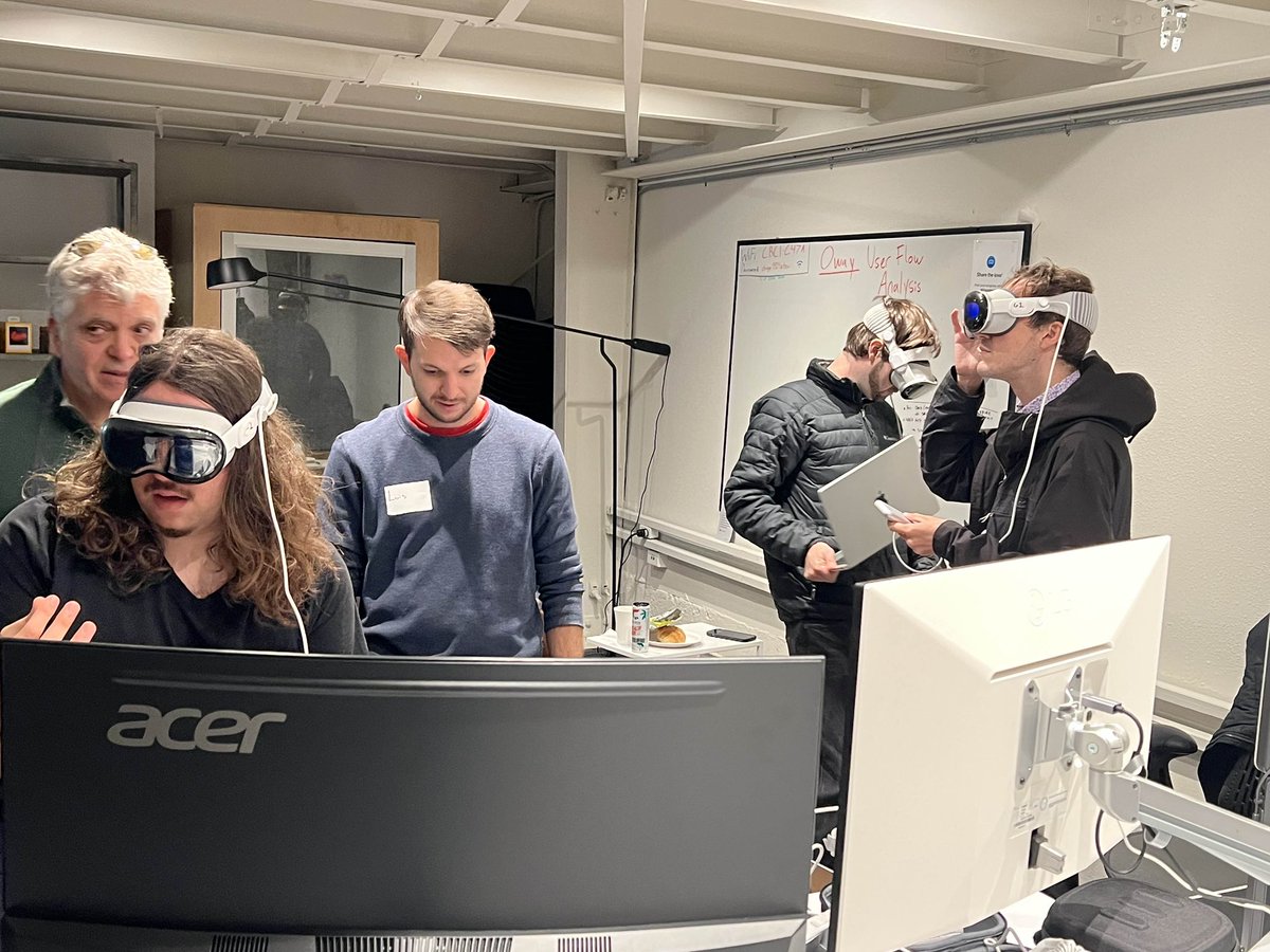 Our team took 2nd place at the <a href="/SpatialCut/">SpatialCut</a> Vision Pro hackathon! 🥈

<a href="/englshbrkfst/">Michael</a> and I built a SharePlay planning / brainstorming app:  IdeaSpace. TestFlight link coming soon.  

Thanks to <a href="/uribegosselin/">Gabriel Uribe</a> for hosting the event, <a href="/official_AdXR/">AdXR</a> + <a href="/treasury_space/">Treasury</a> for sponsoring!