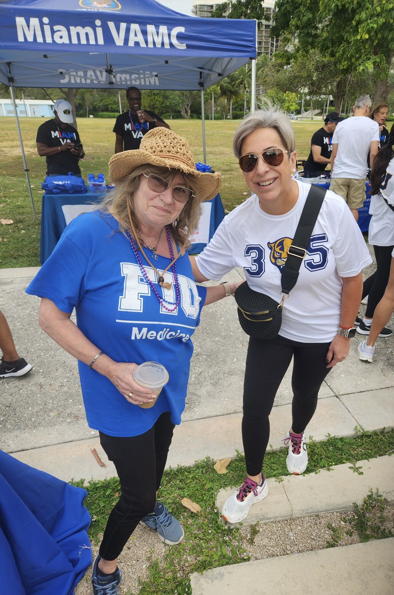 FIUMedicine's tweet image. Our students, faculty, and staff walkers raised over $3K for the Out of the Darkness community walk, organized by @afspnational! A shout-out to the FIU Med team for their commitment to supporting this important cause! 👏
#FIUMed