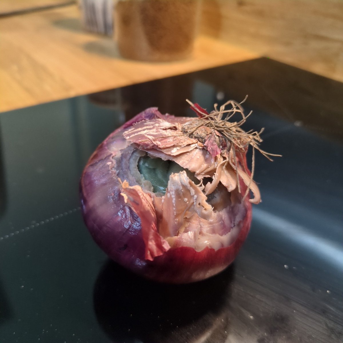 Damian Waters tweet media