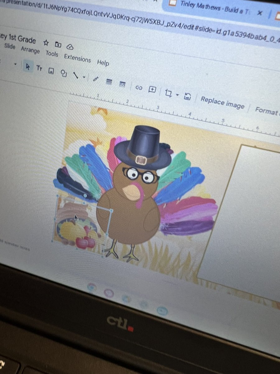 MrLawsonEdTech's tweet photo. What a wonderful time we had building digital turkeys in @MrsMartinSmiles class!  We learned new skills like copy, paste, scrolling, resizing objects, and much more! #RossRamsTech #BeRams @Ross_Local @EldaPrincipal https://t.co/lS79MUQmc5