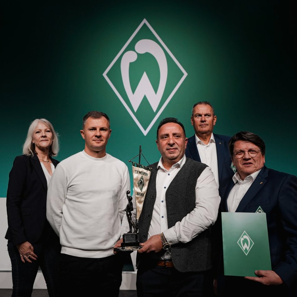 Der Joseph-Lutter-Wanderpreis für herausragende Verdienste geht an: Rami Karnoub aus der Tischtennis-Abteilung. 🤝

Alle Ehrungen in der Übersicht 👉 svw.de/MV2024_Ehrungen

#Werder | #WerderMV