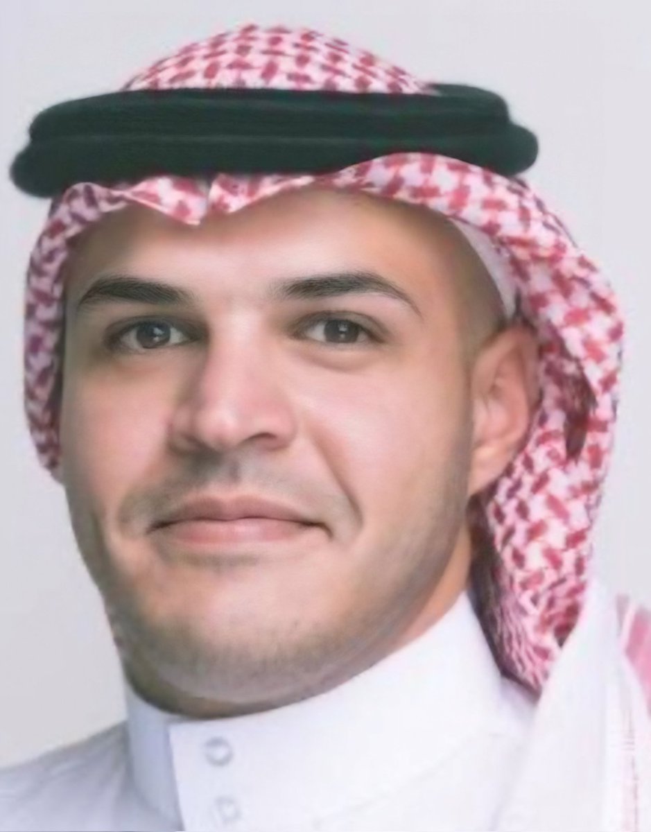 #أسرة_الواصل 
نبارك لابن العم الدكتور عبداللطيف بن عبدالعزيز الواصل تعيينه رئيسًا تنفيذيا لهيئة الأدب والنشر والترجمة.
ونسأل الله له التوفيق والسداد والمزيد من النجاحات.