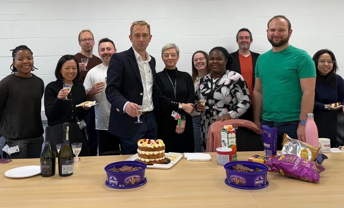 Tomlinsonlab@leeds (@tomlinson_lab) on Twitter photo I'm really chuffed to have been promoted to Professor - I'm surrounded by great colleagues in the <a href="/UniversityLeeds/">University of Leeds</a> and in my lab. They have been extremely supportive in my role as Head of School and during this promotion - thanks everyone! <a href="/AstburyCentre/">The Astbury Centre</a> <a href="/OpenResLeeds/">Open Research Leeds</a> I'm really chuffed to have been promoted to Professor - I'm surrounded by great colleagues in the <a href="/UniversityLeeds/">University of Leeds</a> and in my lab. They have been extremely supportive in my role as Head of School and during this promotion - thanks everyone! <a href="/AstburyCentre/">The Astbury Centre</a> <a href="/OpenResLeeds/">Open Research Leeds</a>