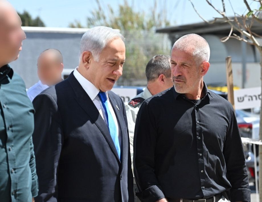Jerusalem Post:

Başbakan Binyamin Netanyahu, İsrail iç istihbarat birimi Şin Bet'in Başkanı Ronen Bar'ı kovmayı düşünüyor.