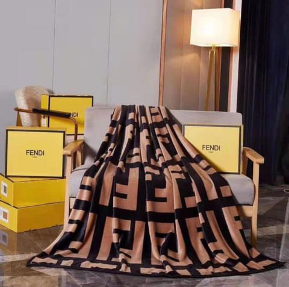 DesignsBossBig's tweet image. "Stay cozy this season with our fleece blankets! 🛏️❄️ Enjoy a 20% OFF! Don’t miss out! 

#FleeceBlankets #CozyVibes #WinterReady #BigBossDeals #WarmComfort"