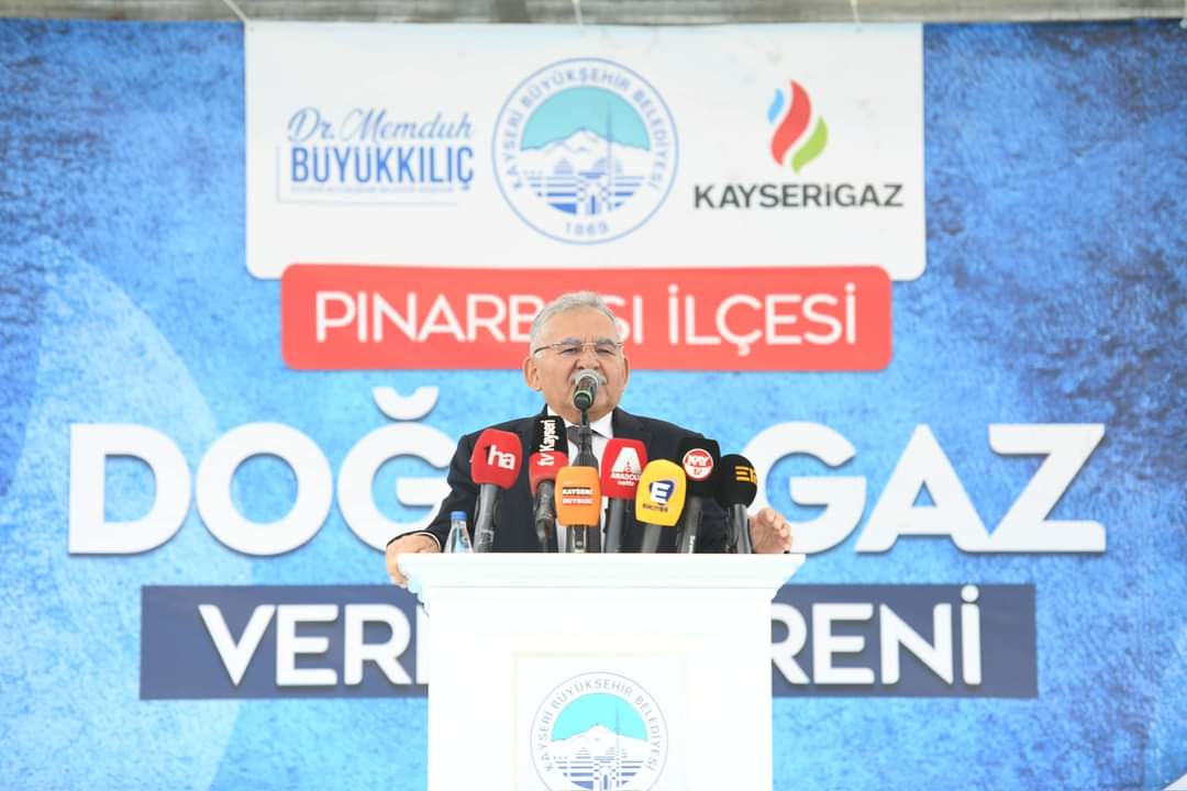 meral_kosar's tweet image. İl Başkanımız Sn Fatih Üzüm, Milletvekillerimiz @Ozsoy_sb , @DursunATAS38 ve Büyükşehir Belediye Başkanımız @baskanmemduhbyk ile birlikte #Pınarbaşı ilçemizdeki hemşehrilerimize doğalgaz hizmeti sunmanın mutluluğunu yaşadık. 

Emeği geçenlere teşekkür ediyoruz. Hayırlı olsun.