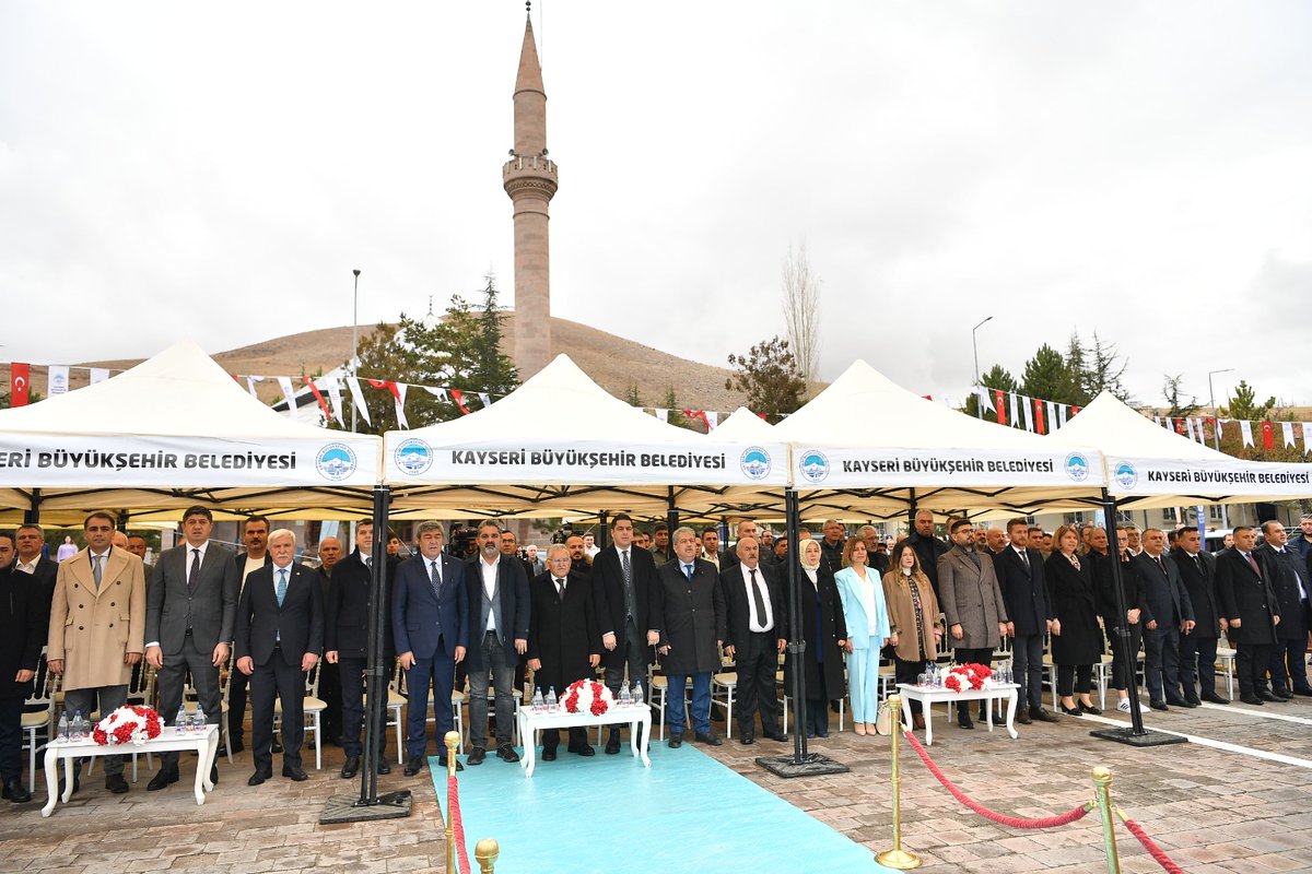 meral_kosar's tweet image. İl Başkanımız Sn Fatih Üzüm, Milletvekillerimiz @Ozsoy_sb , @DursunATAS38 ve Büyükşehir Belediye Başkanımız @baskanmemduhbyk ile birlikte #Pınarbaşı ilçemizdeki hemşehrilerimize doğalgaz hizmeti sunmanın mutluluğunu yaşadık. 

Emeği geçenlere teşekkür ediyoruz. Hayırlı olsun.