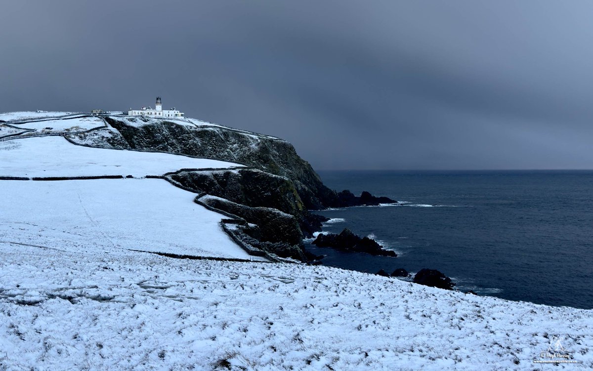 Wintery scenes at Sumburgh Head, Shetland today. <a href="/StormHour/">#StormHour</a>