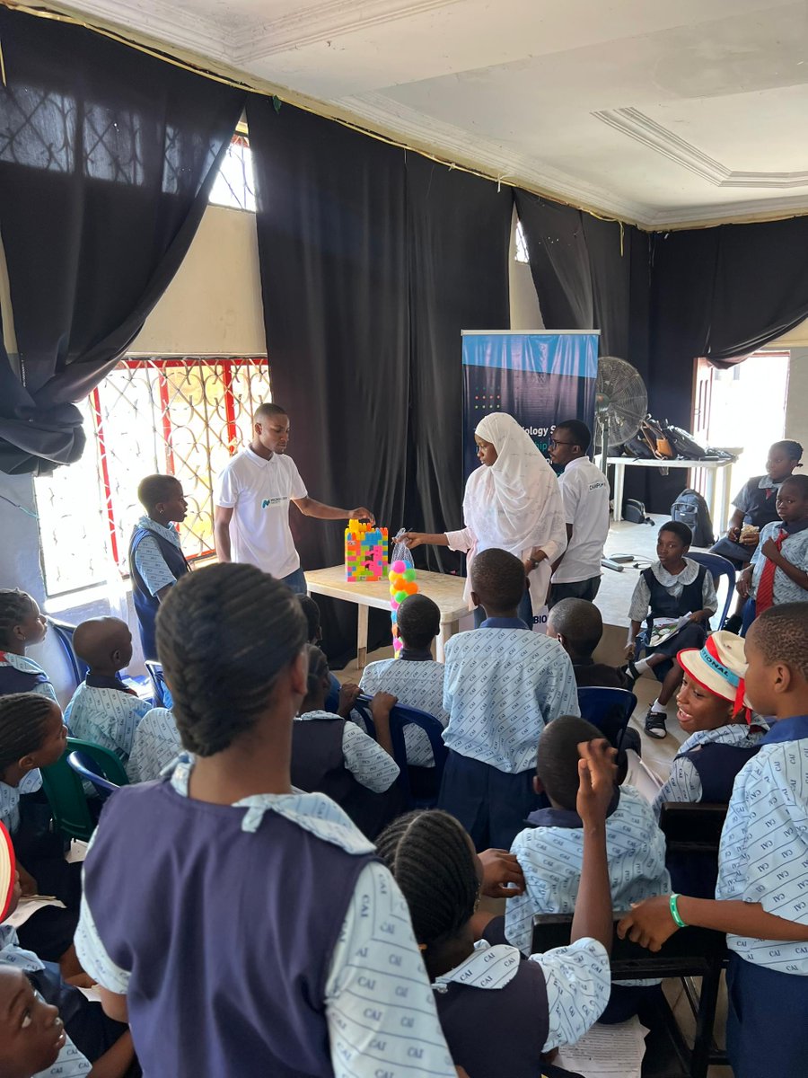 damiakpan's tweet photo. Today, in celebration of World Antimicrobial Awareness Week (WAAW), we launched the first day of our school outreach program at Christ Academy, Gwagwalada, Abuja. #MicrobioChamp #AMR #WAAW https://t.co/sqVp1Ird5o