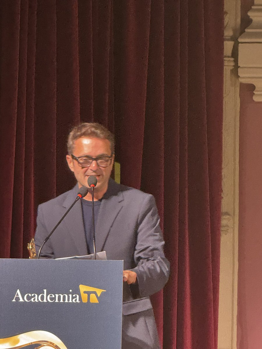 Enhorabuena al compañero <a href="/eszaballos/">Emilio Sánchez Zaballos</a> por el Premio Talento a su trayectoria dentro de Atresmedia  📺 <a href="/atresplayer/">atresplayer</a> <a href="/academia_tv/">AcademiaTV</a> 🥇