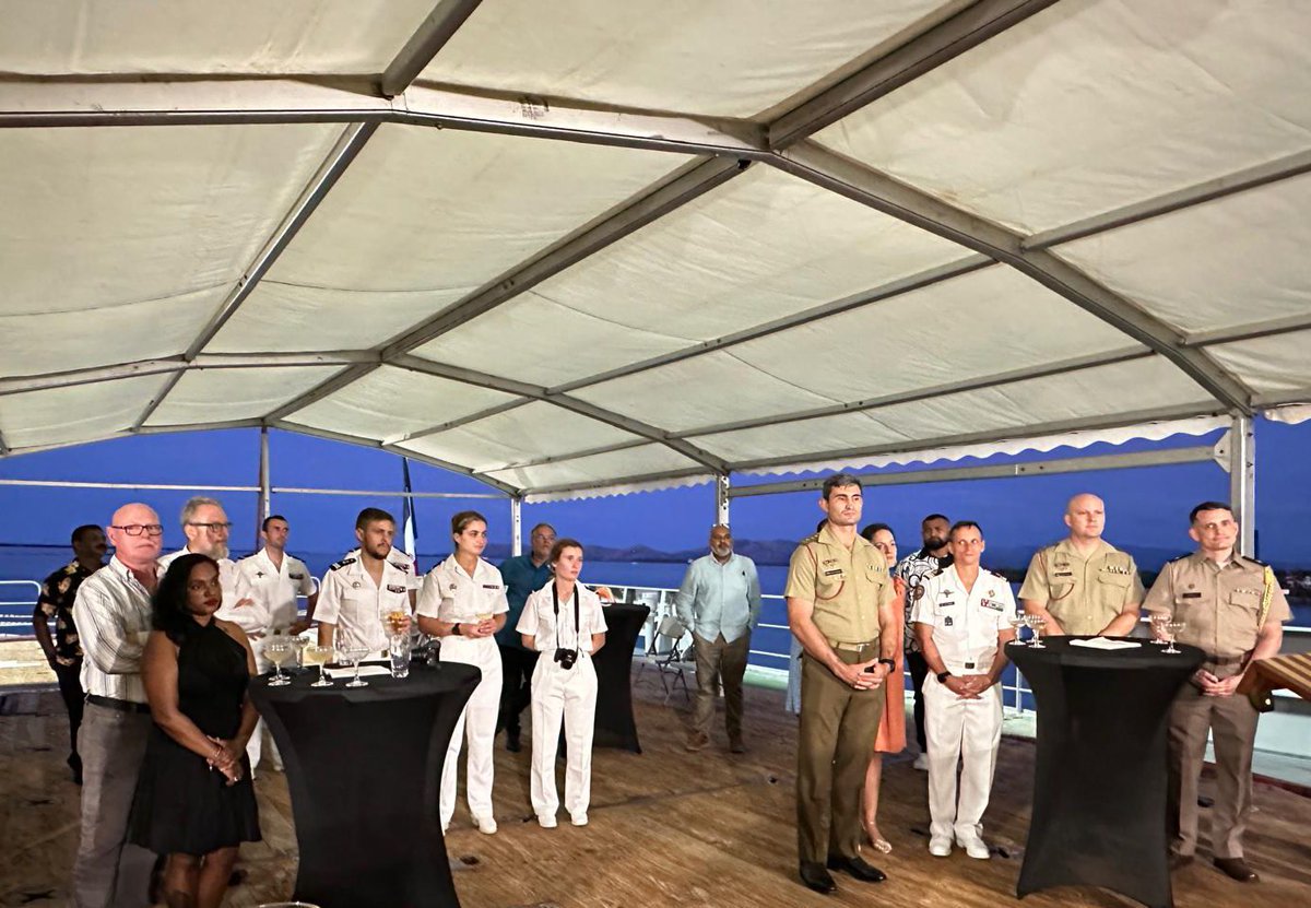 ambafrancefj's tweet photo. On her first visit to #Lautoka, 🇫🇷 Ambassador to 🇫🇯, Ms. Julie Le Saos and Lieutenant-Commander Eric Zundel were honoured  to host a reception for members from the defence, business and 🇫🇷 community aboard the #French Navy ship D’Entrecasteaux last night. https://t.co/0jHBqqnSgy