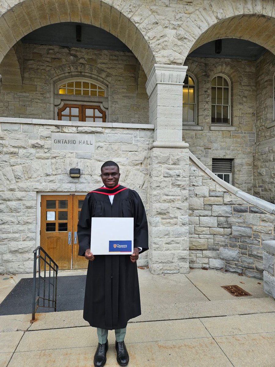 3pujay's tweet photo. I got bored, so I did a thing. I triple-mastered the sciences with distinctions🎓🎉. 

🌟3 Masters, 3 Universities, 3 Distinctions🌟

1st Frame MSc Business Management (Industrial Relations & HRM) Covenant University

2nd Frame MBA (General Management) University of New Brunswick  

3rd Frame MSc Business Management (Strategy & Organization) Queens University

Now, as I pursue the next chapter of continuing my PhD, I cannot help but reflect on how far I have come. I give all glory to God for this journey and the grace to keep reaching for greater heights.

Here is to new beginnings, continuous growth, and limitless possibilities! 🚀 🎉🍾

#AcademicJourney #LifelongLearning #Gratitude #PhDLoading