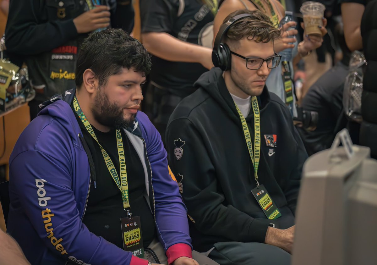 JeramiJer's tweet image. Don’t Park On The Grass 2024 was historic
Got a huge upset in singles
Made the Top 8 trailer
Commentated my first major
Out did my seed in doubles
I love melee ❤️
(and Max)