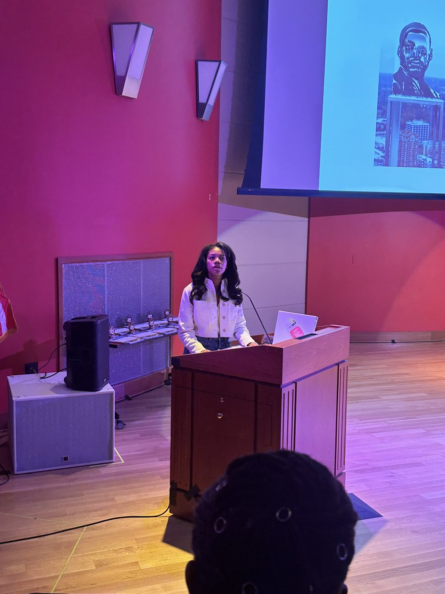 TalleyTrustee's tweet photo. It was an honor to once again support the Annual Indianapolis Public Library Fall Fest this weekend! This event’s mission is to empower our students, and it was especially wonderful this year because of the special guests, Yolanda Renee King and Martin Luther King III. https://t.co/kGpCcW4ha5