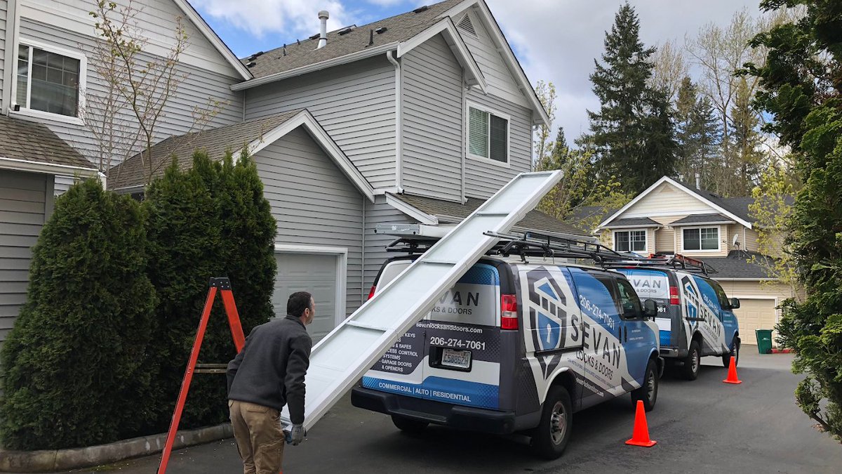 sevanlocksmith's tweet image. 🏡 Looking to improve your home’s security? Sevan Locks &amp;amp; Doors offers professional lock installations and upgrades to keep your family safe. 🔑🏠 #HomeSecurity #SevanLocksandDoors #LockUpgrades #FamilySafety #SecureHome