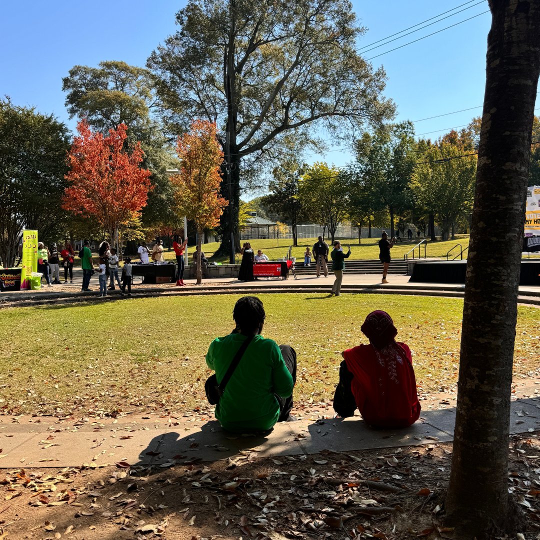 Barred Business tweet media