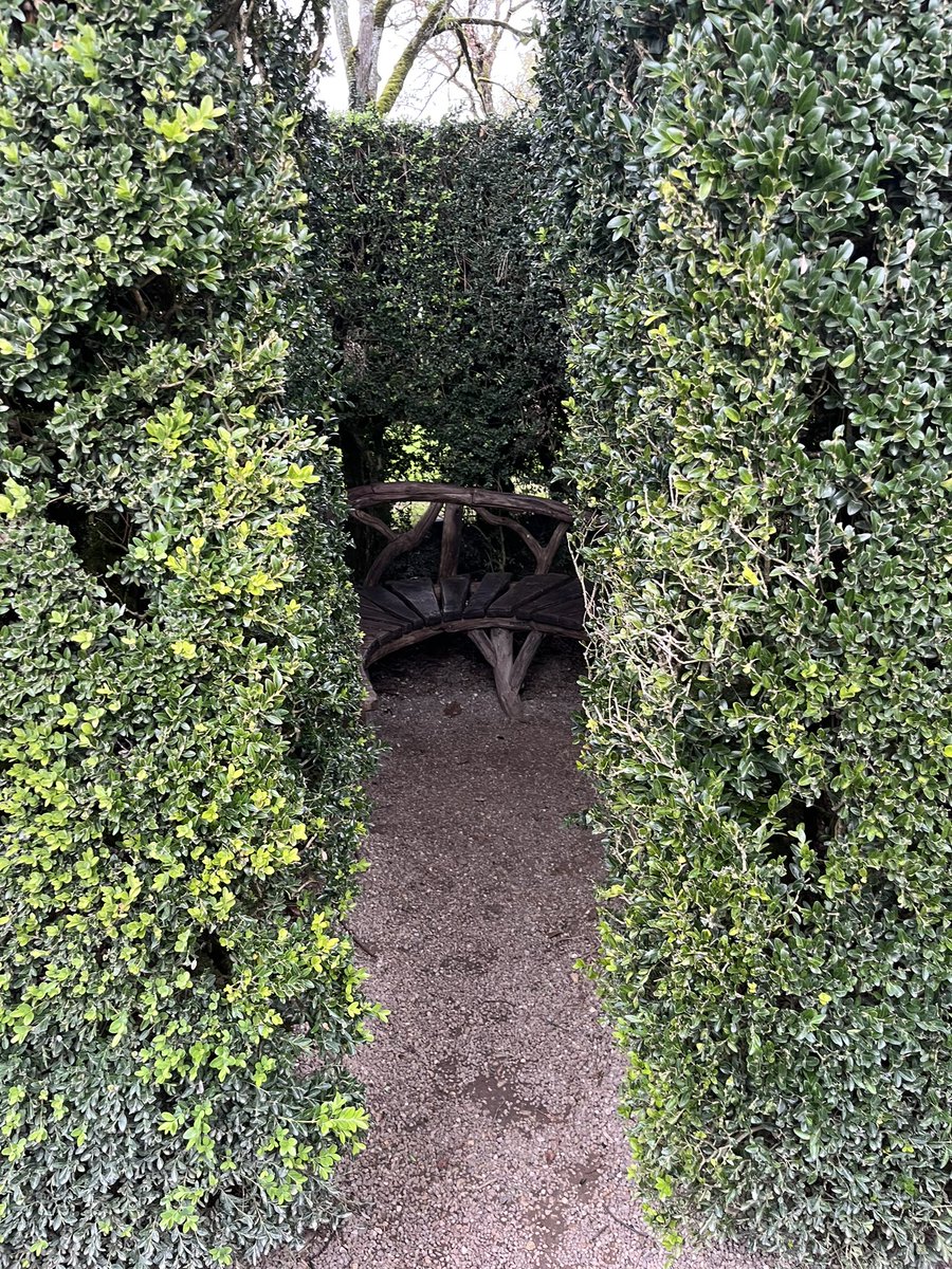 ElizabethJarman's tweet image. What a wonderful little semi-private spot for small scale conversations! #setthescene #powerofenvironments #talk #share #reflect