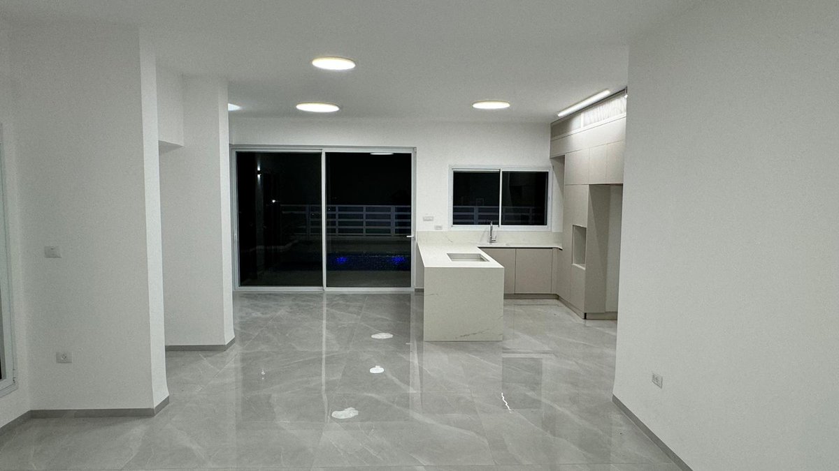 O_Realty's tweet photo. בישוב הפסטורלי פוריה עילית וילה מודרנית חדשה מהקבלן פלוס 2 יחידות דיור מניבות! עיצוב עכשווי, חללים מרווחים ומוארים, מטבח חדיש, וגינה פרטית עם בריכה מושלמת לבילוי משפחתי. יחידת הורים מפנקת עם חדר רחצה פרטי ונוף פתוח. 2 יחידות דיור נפרדות, מושכרות. 051-2220111 https://t.co/7zQi9JorNa