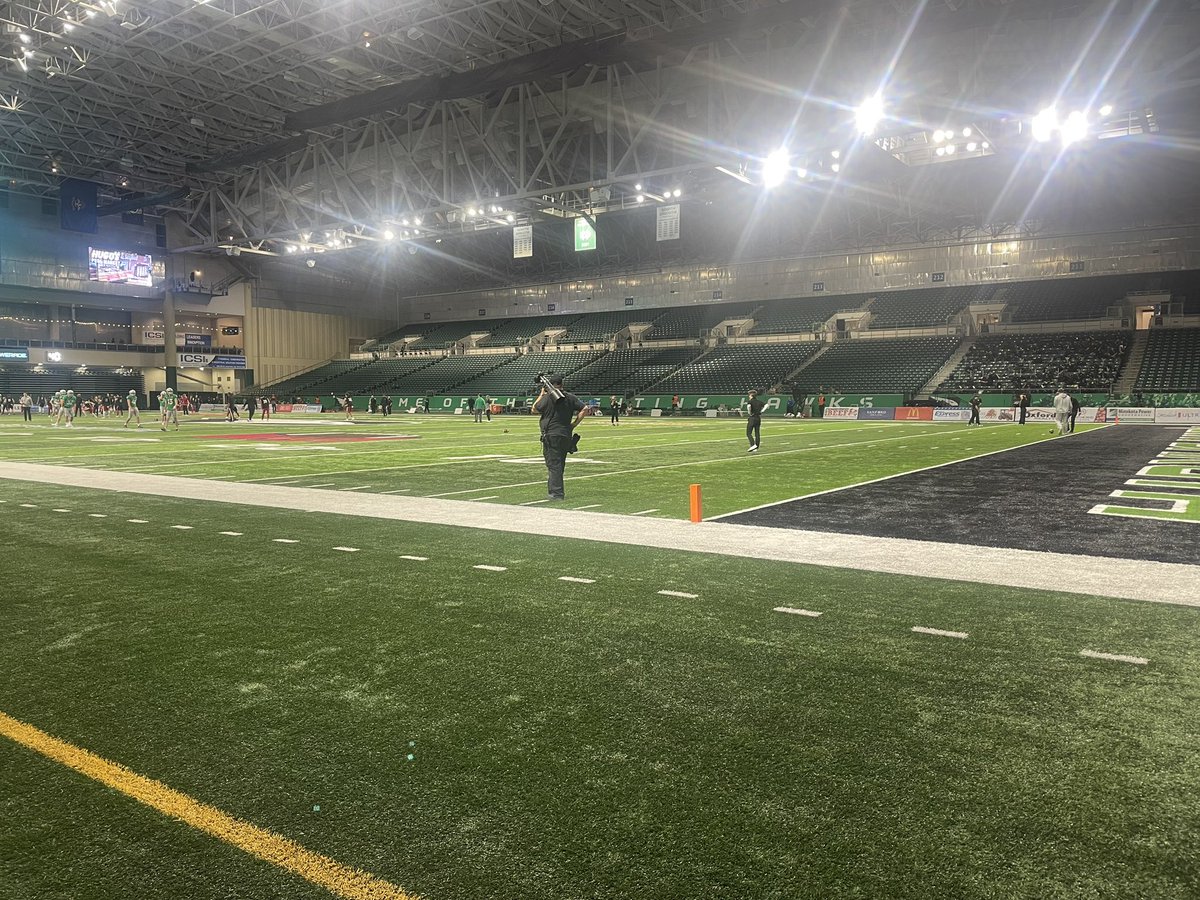 AdrianPerezHall's tweet photo. Had fun this weekend watching @UNDfootball , thanks for the invite @coachflyger https://t.co/bzJbY62nhl