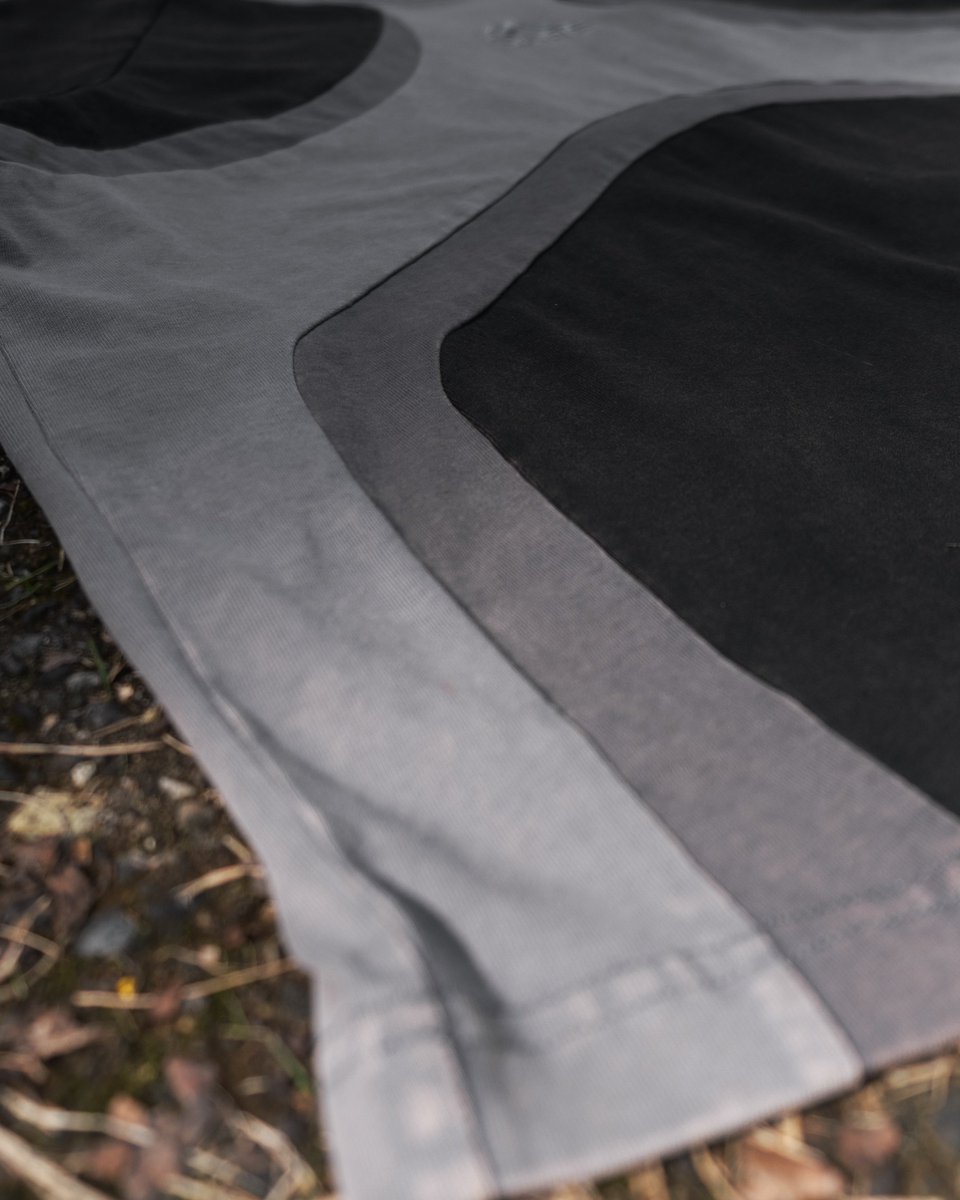 safeplaceny's tweet image. ENERGY TEE
by safeplace
$42
online 11/29 @ 3:00pm EST
- french terry cotton
- heavyweight
- baggy fit
- embroidered logo
safeplaceny.co to sign up for early access, discounts, and more