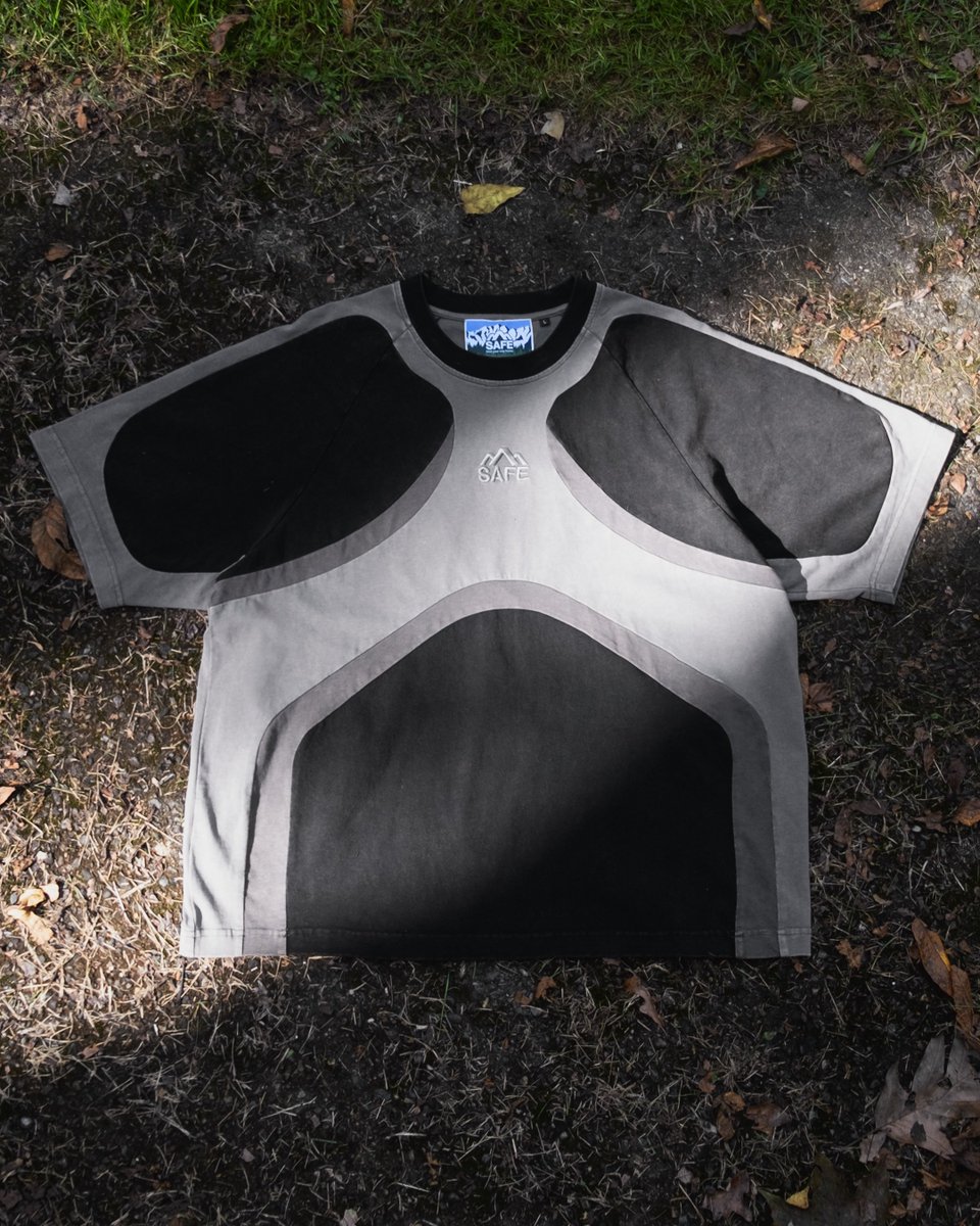 safeplaceny's tweet image. ENERGY TEE
by safeplace
$42
online 11/29 @ 3:00pm EST
- french terry cotton
- heavyweight
- baggy fit
- embroidered logo
safeplaceny.co to sign up for early access, discounts, and more
