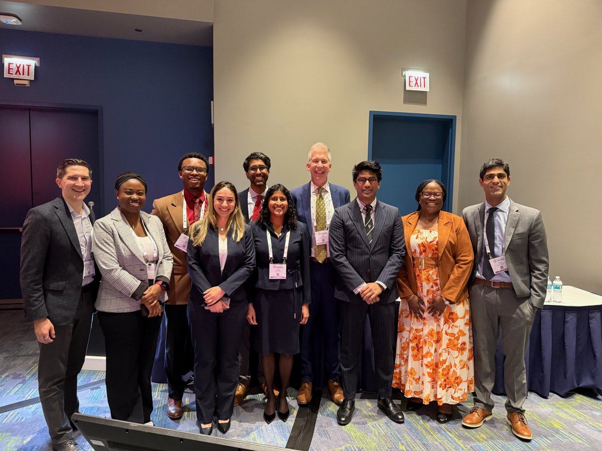 cards_lab's tweet photo. #AHA2024 was a blast! 🎉🚀 From groundbreaking AI innovations in cardiovascular imaging 🖥️🫀 to cutting-edge diagnostics and beyond, our team brought their A-game. Here are some highlights from this jam-packed conference!
Until next year! 🫀✨ #AHA24 #TeamCarDS https://t.co/jI5KSnWn1K