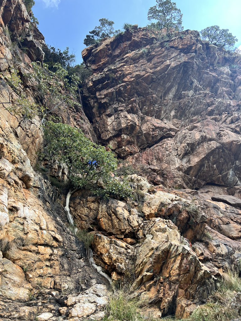 victord_za's tweet photo. Some rocks https://t.co/GUTJUiGC3o