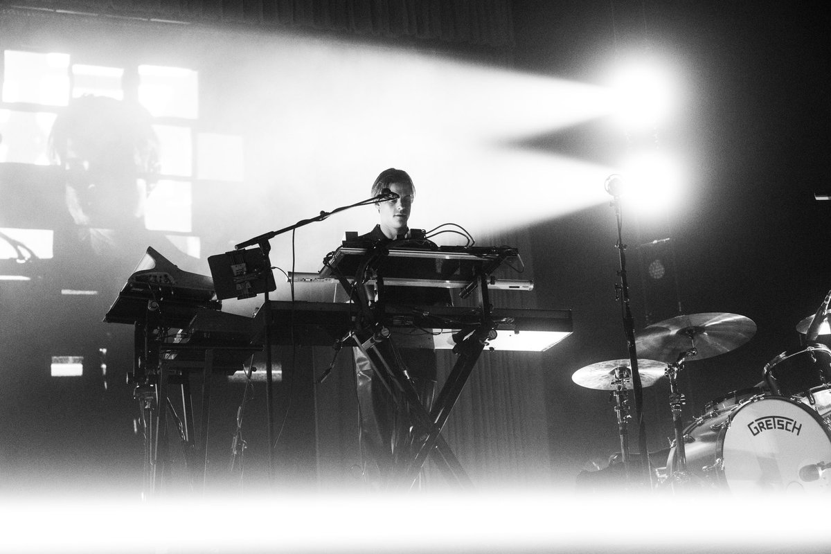 London Grammar tweet media