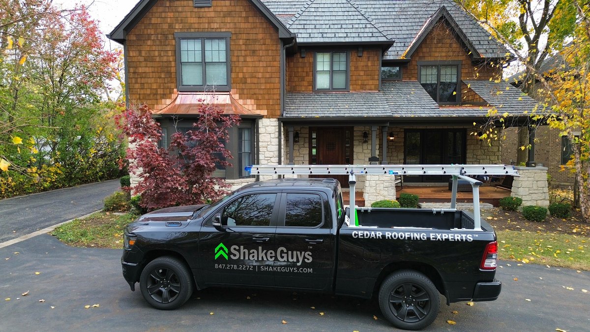 ShakeGuys's tweet photo. Take a look at this splendid Brava Synthetic Cedar Shake Roofing System that Shake Guys installed in Highland Park, IL! The tile color is called Canyon Gray.๐ ๐
๐ฑLearn More>> https://t.co/qgGP0X8Ond
#ShakeGuys #roofing #BravaSyntheticCedarShake #Brava #homeimprovements https://t.co/0UGpTqmGCa