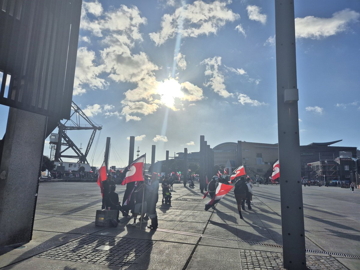 At 7 the waterfront was already filled with flags and beautiful powerful people