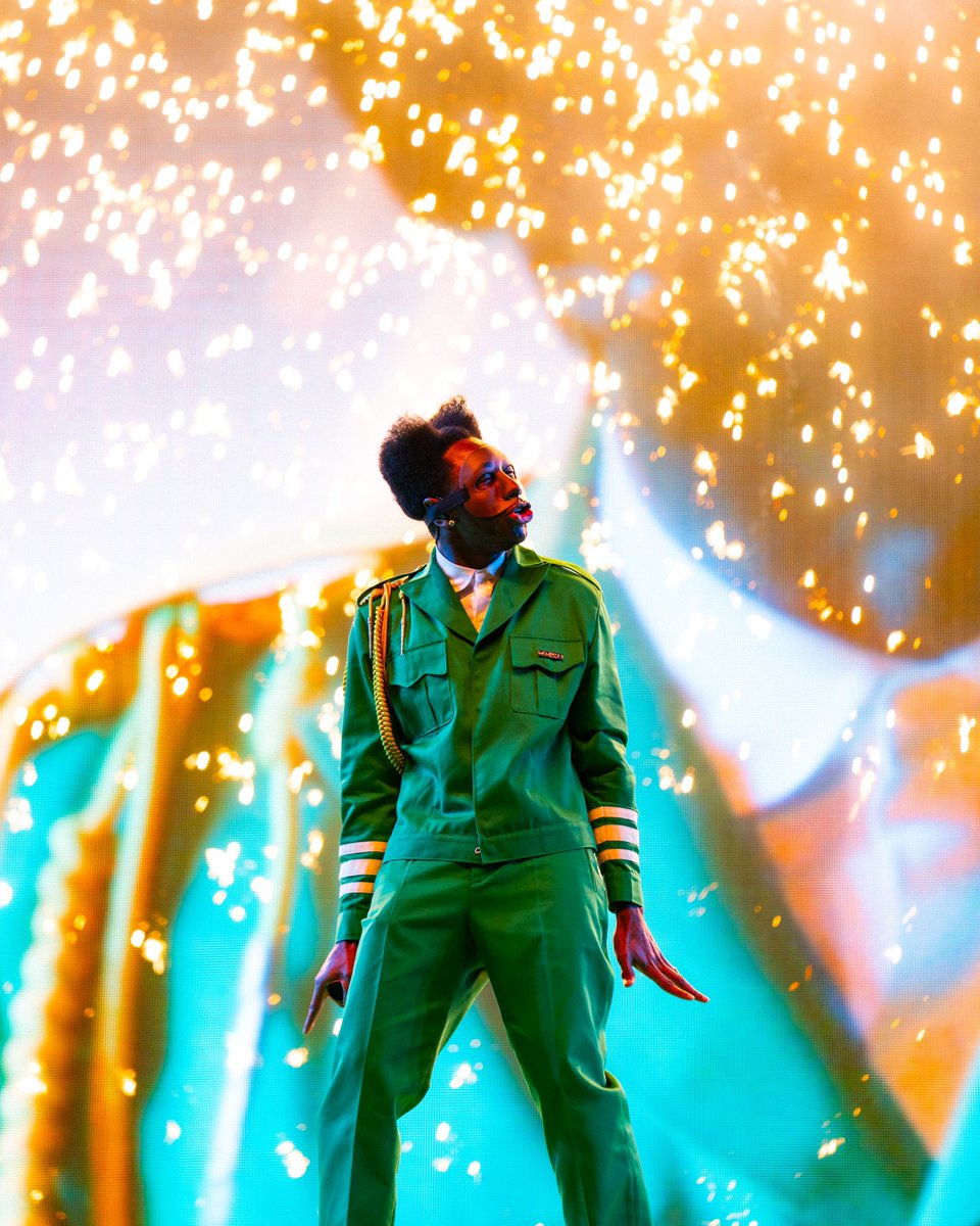 Capturesbyseth tweet media